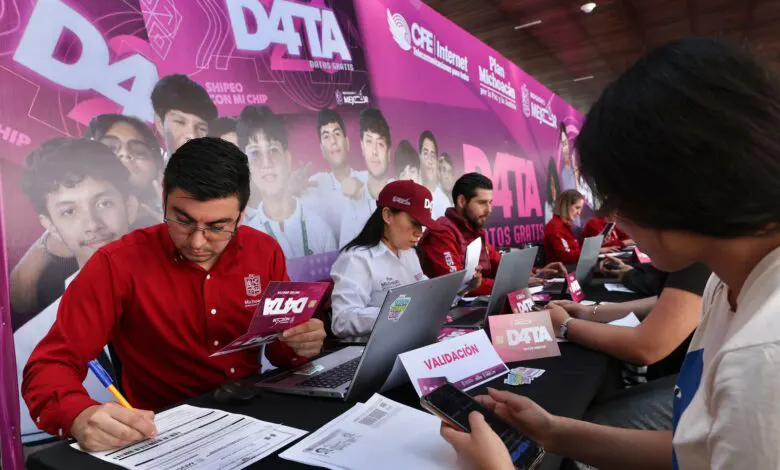 Dirigida a estudiantes de la Universidad Michoacana de San Nicolás de Hidalgo (UMSNH)